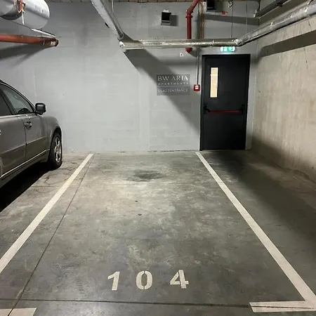 Voyager 360, Free Private Parking