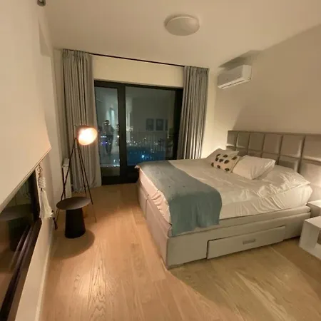 Voyager 360, Free Private Parking Belgrad