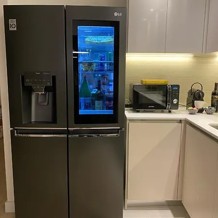 Voyager 360, Free Private Parking * Belgrad