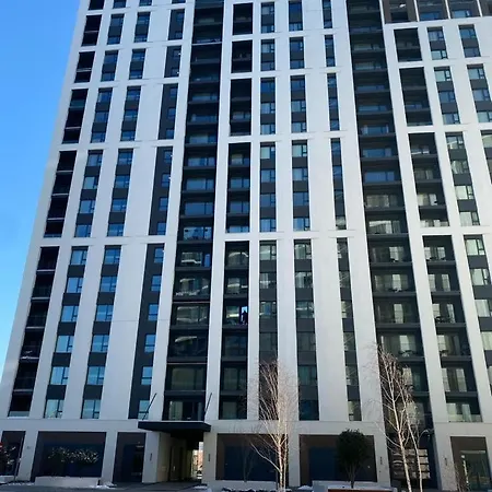 Voyager 360, Free Private Parking