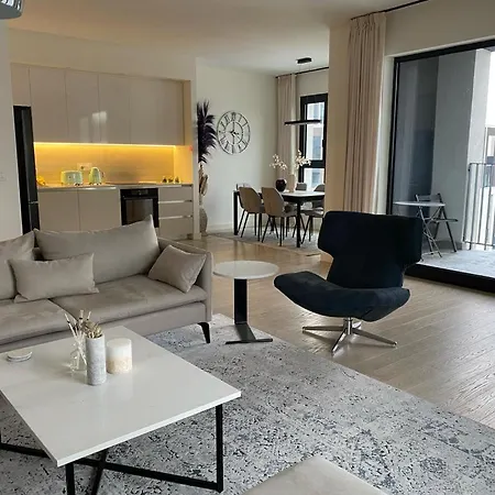 Voyager 360, Free Private Parking Apartment *