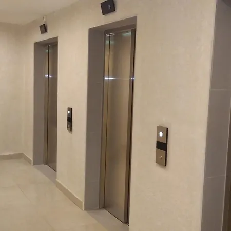 Voyager 360, Free Private Parking *