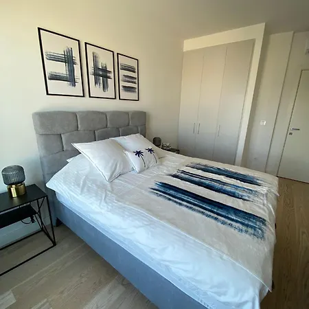 Voyager 360, Free Private Parking アパート