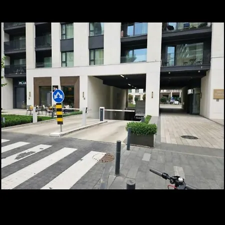 Voyager 360, Free Private Parking *